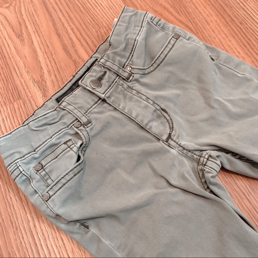 Joes Jeans • “Brixton” Straight & Narrow Jeans